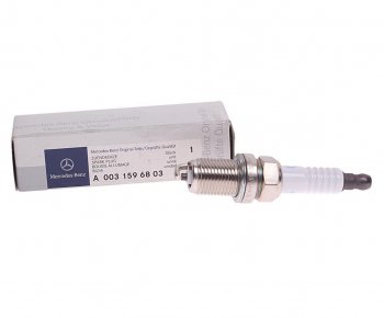 Свеча зажигания MERCEDES E (W212) (09-) OE MERCEDES a0041595803