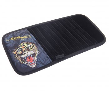 39 р. Держатель CD-дисков TIGER на козырек (10 дисков) ED HARDY ED HARDY eh-00219  с доставкой в г. Керчь. Увеличить фотографию 1