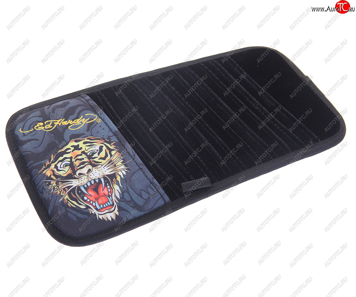 39 р. Держатель CD-дисков TIGER на козырек (10 дисков) ED HARDY ED HARDY eh-00219  с доставкой в г. Керчь