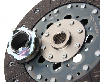 29 849 р. Сцепление HYUNDAI ix35 (13-),i40 (11-) (2.0) KIA Sportage (13-) (2.0) компл. (с маховиком) VALEO PHC VALEO PHC hddk-06 VALEO PHC hddk-06  с доставкой в г. Керчь. Увеличить фотографию 4