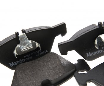 2 369 р. Колодки тормозные MERCEDES E (W210) передние (4шт.) MANDO MANDO mbf015135  с доставкой в г. Керчь. Увеличить фотографию 2