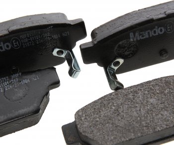 1 569 р. Колодки тормозные MITSUBISHI Carisma (96-06),Colt (92-05),Lancer 9 (92-03) задние (4шт.) MANDO MANDO mbf015713 MANDO mbf015713  с доставкой в г. Керчь. Увеличить фотографию 2
