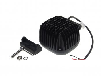 4 649 р. Фара рабочего света 140x125x86мм 48Вт (16 светодиодов) IP68 Pro Spot LUMEN LUMEN mlp-prc48ws2401s  с доставкой в г. Керчь. Увеличить фотографию 3
