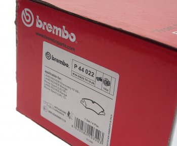 7 699 р. Колодки тормозные передние (4шт.) BREMBO Land Rover Discovery 2 L318 (1998-2004)  с доставкой в г. Керчь. Увеличить фотографию 3