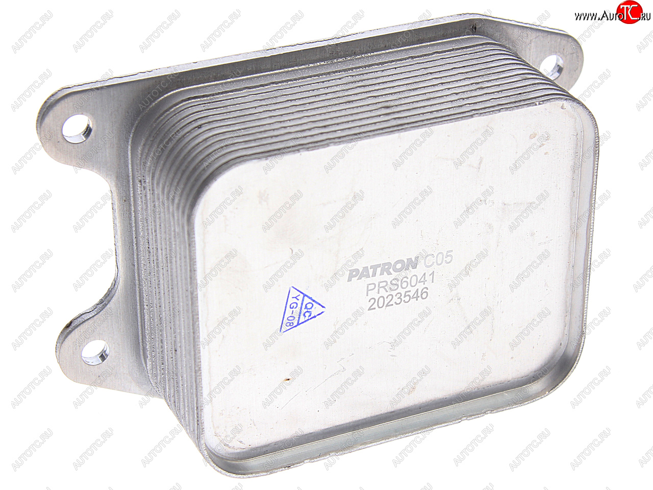 2 799 р. Радиатор масляный VW AUDI SEAT SKODA PATRON PATRON prs6041  с доставкой в г. Керчь