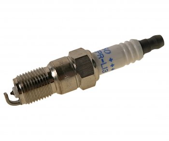 1 099 р. Свеча зажигания DENSO DENSO pt16eprl13  с доставкой в г. Керчь. Увеличить фотографию 1