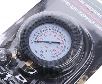 2 579 р. Пистолет для подкачки шин с манометром 18Bar в блистере ROCKFORCE ROCKFORCE rf-23703  с доставкой в г. Керчь. Увеличить фотографию 2