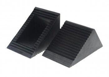 1 199 р. Упор противооткатный резиновый 130х80х65мм 2шт. ROCKFORCE ROCKFORCE rf-trf3301  с доставкой в г. Керчь. Увеличить фотографию 1