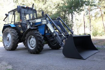 296 999 р. Погрузчик МТЗ-80,82 (ТУРС-1000) навесной (база на поддоне) без джойстика САЛЬСК САЛЬСКСЕЛЬМАШ турс-1000-0  с доставкой в г. Керчь. Увеличить фотографию 3