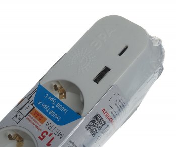 799 р. Фильтр сетевой 1.5м 10А 2200Вт 3 гнезда + 1 USB A 1 Type C с заземлением белый ЭРА ЭРА ub-3es-1,5m-usb  с доставкой в г. Керчь. Увеличить фотографию 2
