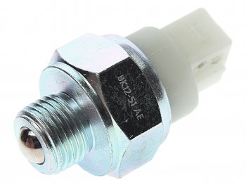 273 р. Выключатель МТЗ фонаря заднего хода (колодка) AVTOELECTRICA AVTOELECTRICA вк12-51 ае  с доставкой в г. Керчь. Увеличить фотографию 1