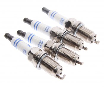 1 499 р. Свеча зажигания AUDI A3 (07-) (1.4) VW Golf (07-) (1.4),Touran (06-),Tiguan (07-) (4шт.) MEGAPOWER MEGAPOWER 370-31-080  с доставкой в г. Керчь. Увеличить фотографию 1