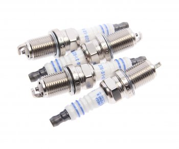 449 р. Свеча зажигания KIA Rio 2,Carens 2 (1.6),Spectra (16V) (4шт.) MEGAPOWER MEGAPOWER 370-31-095  с доставкой в г. Керчь. Увеличить фотографию 1