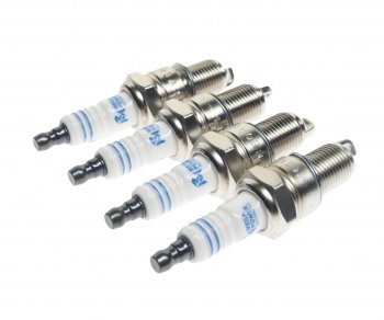 439 р. Свеча зажигания HYUNDAI Sonata (2.0),Santa Fe (2.4) KIA Sorento (2.4) DAEWOO Nexia (4шт.) MEGAPOWER MEGAPOWER 370-31-093  с доставкой в г. Керчь. Увеличить фотографию 1