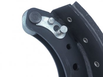 7 499 р. Колодки тормозные МАЗ (2шт.) комплект на колесо BRAKE BLOCKS BRAKE BLOCKS 5336-350109091  с доставкой в г. Керчь. Увеличить фотографию 3