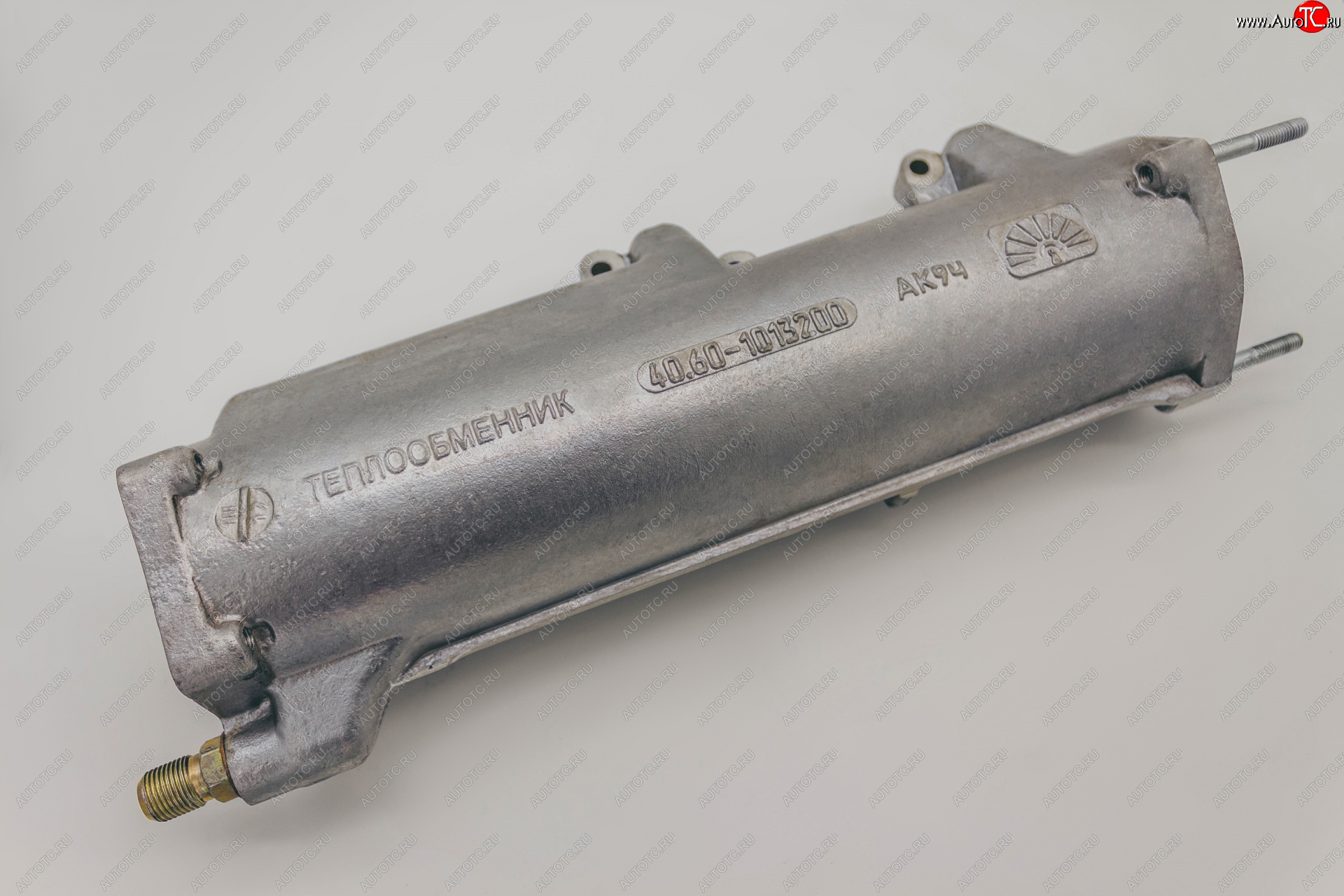 19 549 р. Корпус теплообменника 40.20-1013200 и 40.60-1013200 (длинный , для двигателя 406.1013219 7511.1013620) ТЕПЛООБМЕННИК  КамАЗ 53215 (2000-2025)  с доставкой в г. Керчь