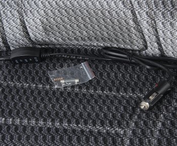 2 879 р. Накидка на сиденье с подогревом 12V с терморегулятором темно-серая SKYWAY SKYWAY s02201017  с доставкой в г. Керчь. Увеличить фотографию 3