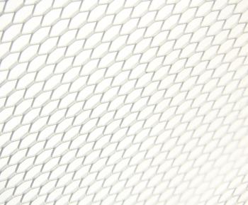 559 р. Решетка радиатора сетка (серебро) 100х25см (соты) GRILLE TUNING GRILLE TUNING 100х25 (соты) silver  с доставкой в г. Керчь. Увеличить фотографию 1
