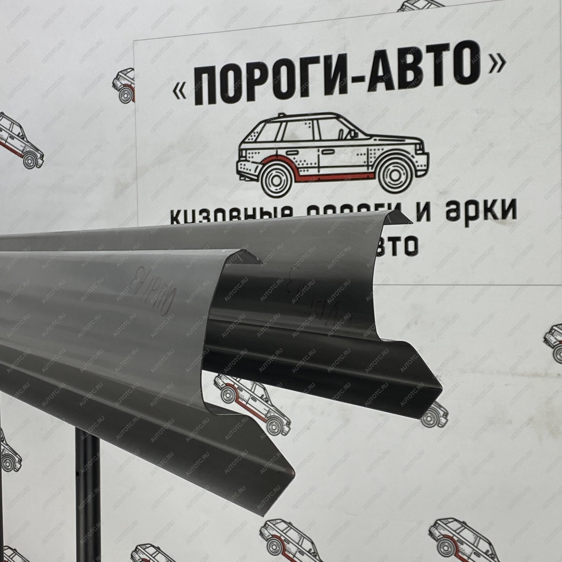 1 989 р. Правый ремонтный порог Пороги-Авто Audi A3 8LA хэтчбэк 5 дв. дорестайлинг (1996-2000) (холоднокатаная сталь 1 мм)  с доставкой в г. Керчь