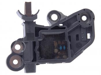 3 199 р. Регулятор RENAULT Duster напряжения генератора BOSCH BOSCH 0272220736  с доставкой в г. Керчь. Увеличить фотографию 2
