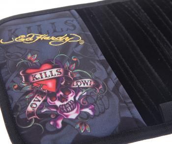 70 р. Держатель CD-дисков LOVE KILLS SLOWLY на козырек (10 дисков) ED HARDY ED HARDY eh-00119  с доставкой в г. Керчь. Увеличить фотографию 3