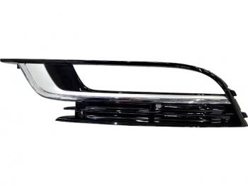 Левая решетка переднего бампера (с отверстием под ПТФ, пр-во Китай) BODYPARTS  Volkswagen Passat CC рестайлинг (2012-2016) (молдинг хром)