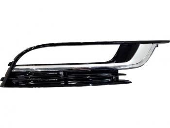 Правая решетка переднего бампера (с отверстием под ПТФ, пр-во Китай) BODYPARTS Volkswagen Passat CC рестайлинг (2012-2016) (вставка хром)