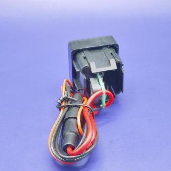 969 р. USB автомобильное зарядное устройство Lada 2110, 2111, 2112 АПЭЛ 2039548905926  с доставкой в г. Керчь. Увеличить фотографию 3