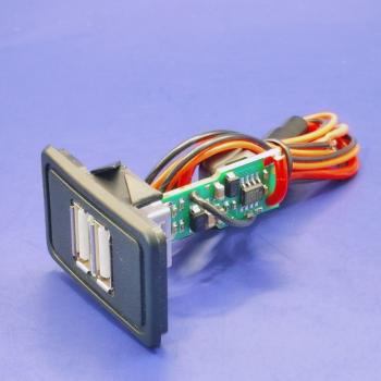 1 149 р. USB зарядное устройство для Нива 21213, 21214, 2131, 4х4 LADA 21083, 21093, 21099 АПЭЛ 2039550584201  с доставкой в г. Керчь. Увеличить фотографию 5