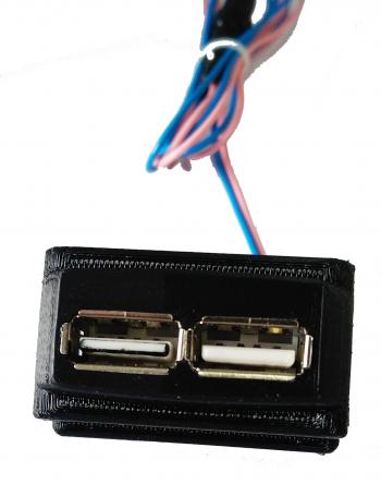 1 269 р. Зарядное устройство USB 2.0 2х2 Largus FLX-ray DusterSandero 5V 3А в консоль ШТАТ 4631160765292  с доставкой в г. Керчь. Увеличить фотографию 2