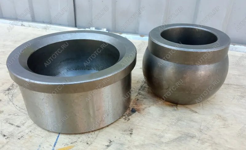 1 839 р. Втулка (яблоко) бруса отвала SD16 большая SHANTUI 16y-80-3000614y-82-00016  с доставкой в г. Керчь