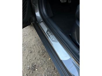 3 999 р. Накладки на пороги (лист шлифованный надпись Geely) 4шт  geelcool2401  с доставкой в г. Керчь. Увеличить фотографию 1