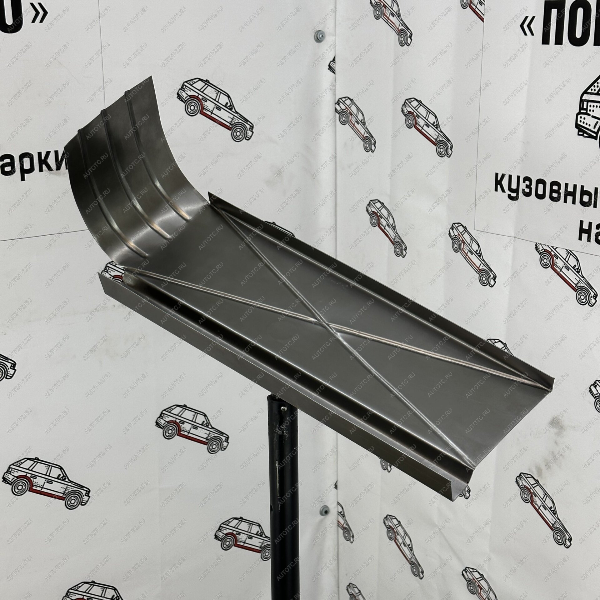 3 399 р. Подножка Ford Transit 7 короткая база  urhvz  с доставкой в г. Керчь