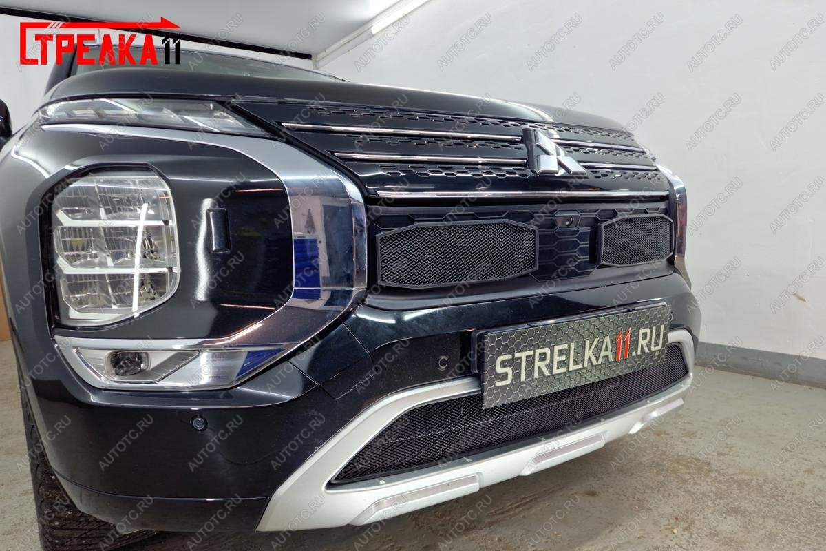 3 199 р. Защита радиатора (2 части верх) Стрелка11 Стандарт Mitsubishi Outlander GN (2021-2025) (черная)  с доставкой в г. Керчь