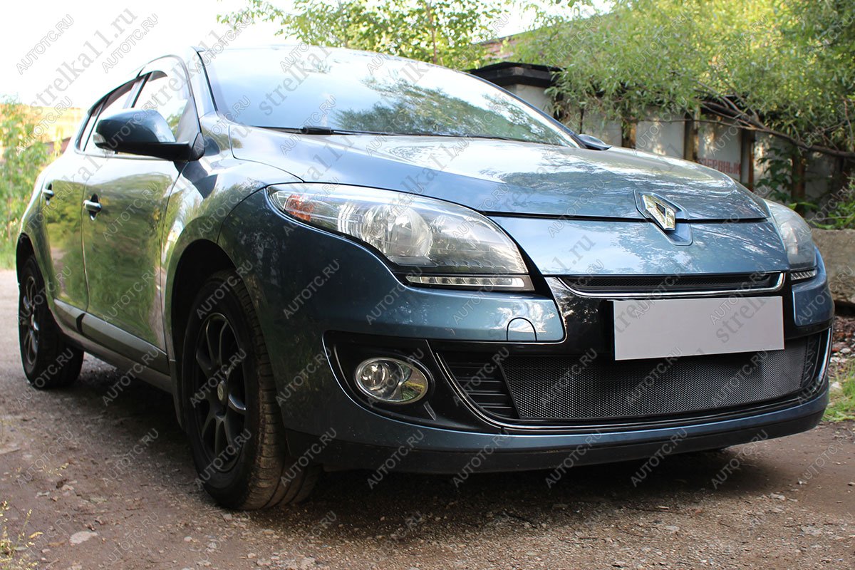 2 899 р. Защита радиатора (низ) Стандарт Renault Megane купе 3 дв. 1-ый рестайлинг (2012-2014) (черная)  с доставкой в г. Керчь