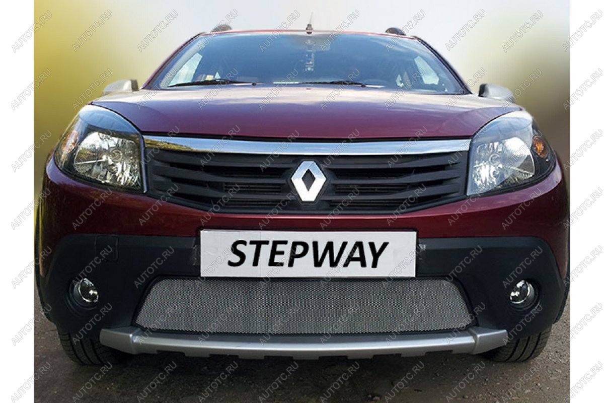 3 179 р. Защита радиатора Стрелка11 Стандарт  Renault Sandero Stepway  (BS) (2010-2014) (хром)  с доставкой в г. Керчь