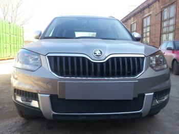 Защита радиатора (центральная) (Outdoor) Стрелка11 Стандарт Skoda Yeti (2013-2018) (черная)