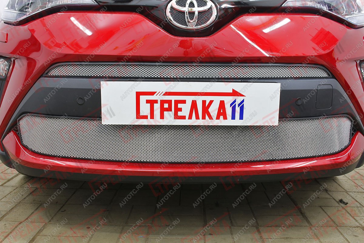 2 699 р. Защита радиатора (верх) Стрелка11 Стандарт  Toyota C-HR  NGX10, ZGX10 (2019-2025) рестайлинг (хром)  с доставкой в г. Керчь