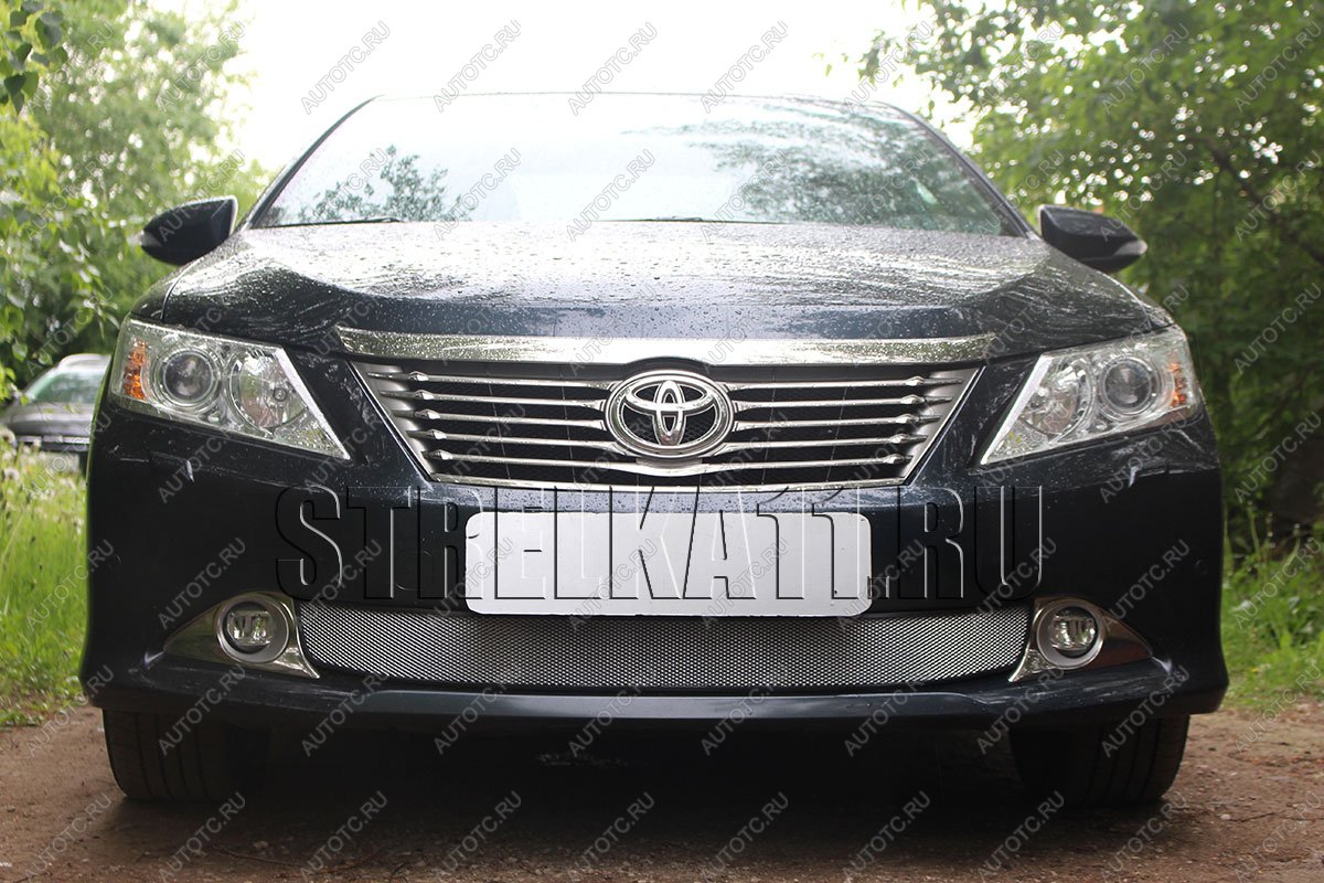 3 149 р. Защита радиатора Стрелка11 Стандарт  Toyota Camry  XV50 (2011-2014) дорестайлинг (хром)  с доставкой в г. Керчь