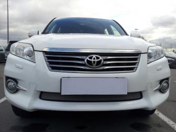 3 079 р. Защита радиатора Стрелка11 Стандарт  Toyota RAV4  XA30 (2010-2013) 5 дв. 2-ой рестайлинг, 5 дв. удлиненный 2-ой рестайлинг (хром)  с доставкой в г. Керчь. Увеличить фотографию 2