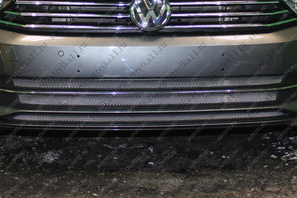 4 799 р. Защита радиатора (3 части) (1.4 TSI) Стрелка11 Стандарт  Volkswagen Passat  B8 (2015-2019) седан дорестайлинг, универсал дорестайлинг (хром)  с доставкой в г. Керчь