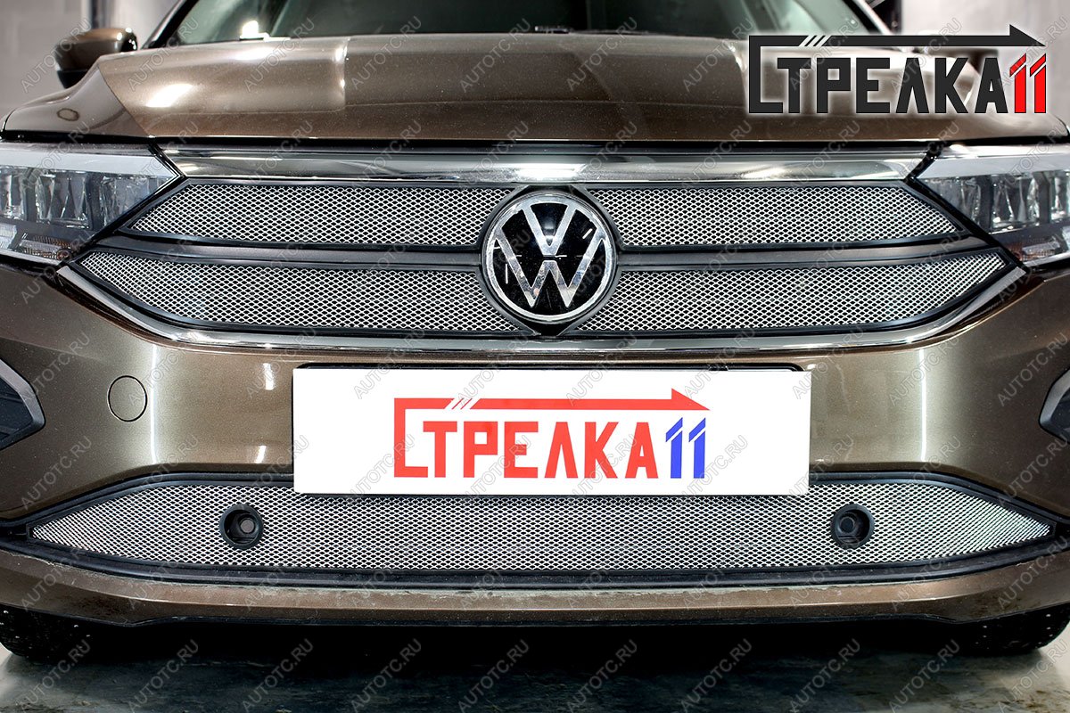 3 099 р. Защита радиатора (низ с парктроникам) Стрелка11 Стандарт  Volkswagen Polo  Mk6 (2020-2022) лифтбек (хром)  с доставкой в г. Керчь