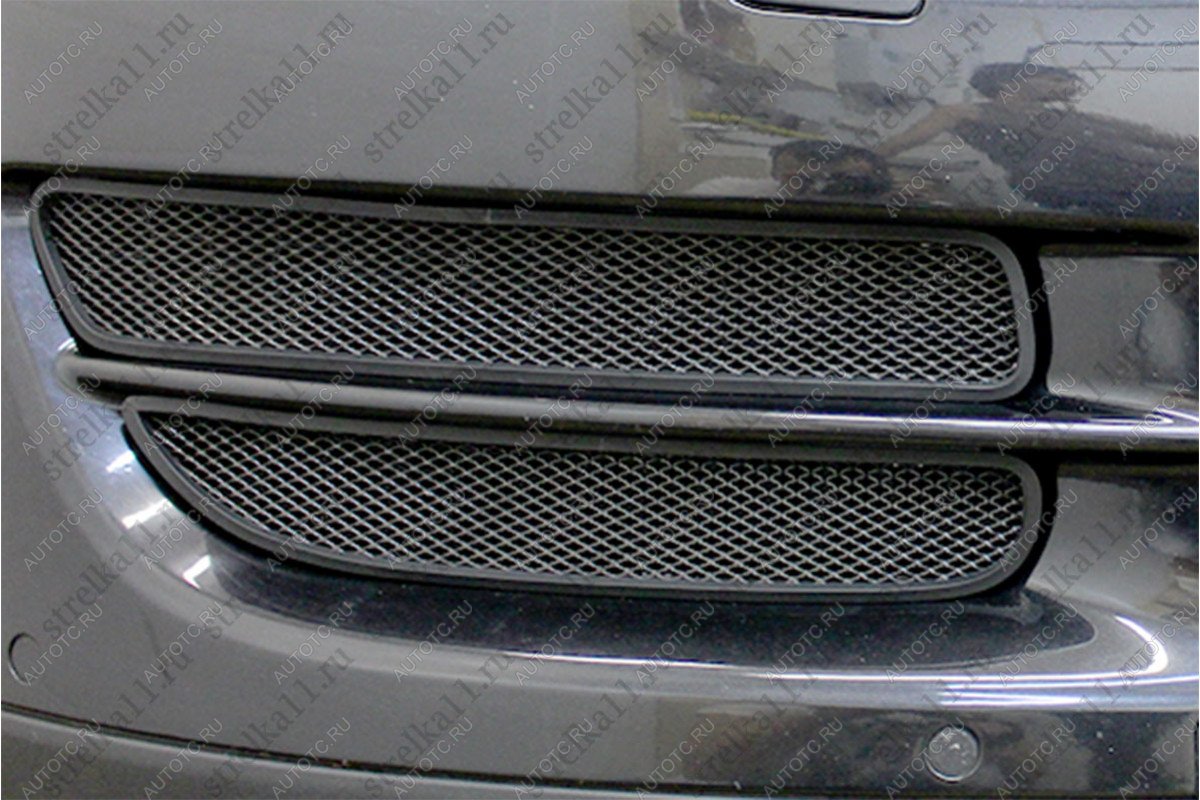 3 689 р. Защита радиатора (боковая 4 части) Стрелка11 Стандарт Volkswagen Touareg GP рестайлинг (2006-2010) (черная)  с доставкой в г. Керчь