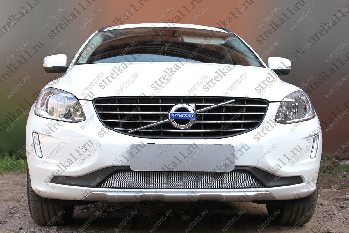3 079 р. Защита радиатора Стрелка11 Стандарт  Volvo XC60 (2013-2017)  рестайлинг (хром)  с доставкой в г. Керчь
