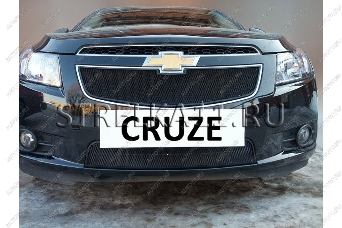 759 р. Зимняя заглушка решетки радиатора (низ) Стрелка11  Chevrolet Cruze ( J300,  J305) (2009-2012) седан дорестайлинг, хэтчбек дорестайлинг (черная)  с доставкой в г. Керчь