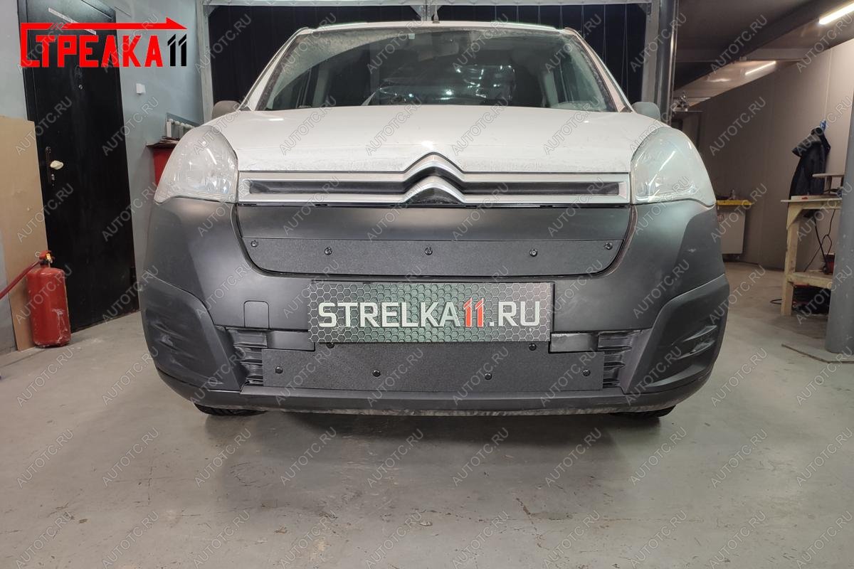 759 р. Зимняя заглушка решетки радиатора (низ) Стрелка11 CITROEN Berlingo B9 рестайлинг (2015-2022) (черная)  с доставкой в г. Керчь