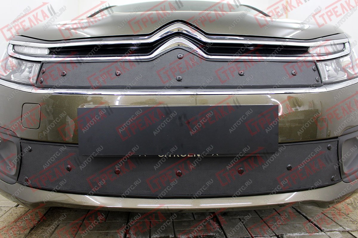 759 р. Зимняя заглушка решетки радиатора (с парктроником) Стрелка11 CITROEN C4 B7 хэтчбэк 5 дв. (2011-2018) (черная)  с доставкой в г. Керчь
