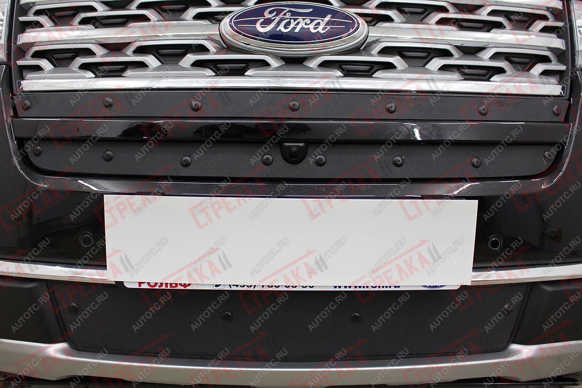1 099 р. Зимняя заглушка решетки радиатора (верх 2 части) Стрелка11  Ford Explorer  U502 (2017-2019) 2-ой рестайлинг, 5 дв. (черная)  с доставкой в г. Керчь