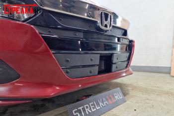 1 099 р. Зимняя заглушка решетки радиатора (верх 4 части) Стрелка11 Honda Accord 10 CV (2019-2022) (черная)  с доставкой в г. Керчь. Увеличить фотографию 2