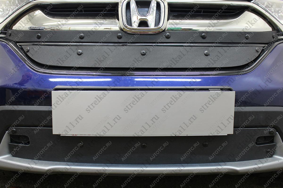 1 099 р. Зимняя заглушка решетки радиатора (2 части верх) Стрелка11 Honda CR-V RW,RT дорестайлинг (2016-2020) (черная)  с доставкой в г. Керчь